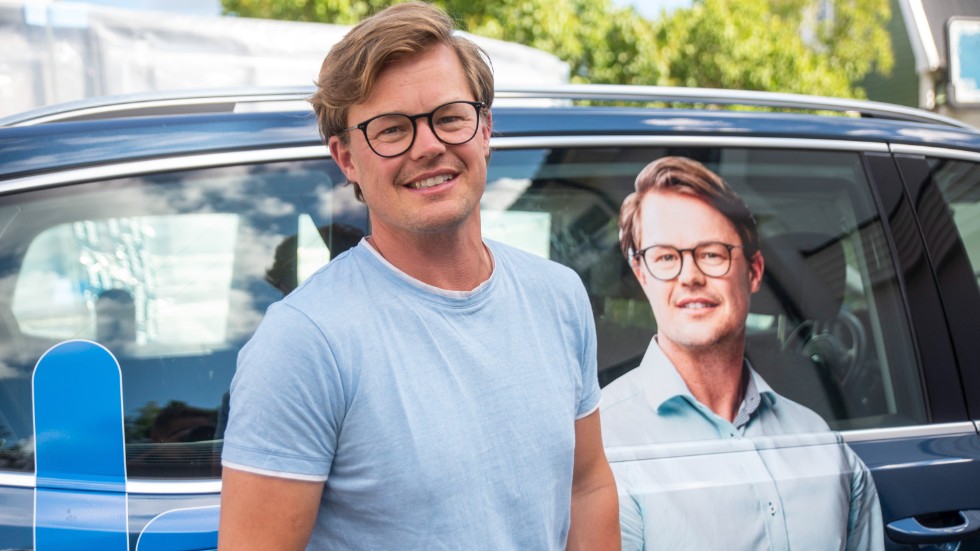 Mikael Wallin är Liberalernas toppnamn i Finspång. "Vi är villiga att ta ansvar och jag tror vi kommer att få frågan att vara med och styra Finspång efter valet", säger han.