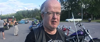 Sjukdomen hindrar Benny Damgaard, 60, från hans passion – har hittat likasinnade i Björnlunda: "Jag är glad att jag kan åka med"