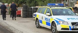 Två gripna i samband med polistillslag