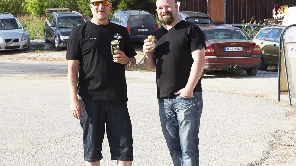 Björn Persson och Niklas Svensson var på plats för att heja på Axel Rolandsson och Simon Hermansson.