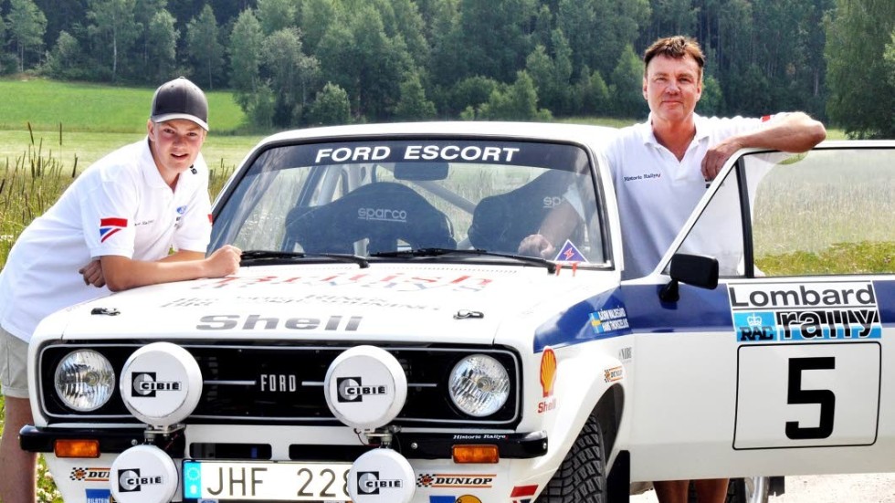Nya inslag. Per-Åke Ring och sonen Adrian, två av hundralet ekipage som idag startar i Midnattssolsrallyt.