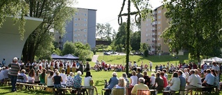 Här kan du dansa runt majstången