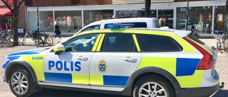 Skelleftekvinnans märkliga brott i köpcentret • Greps direkt av polispatrull • Hade stöldgodset runt fingrarna