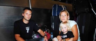 Familjen Pettersson tvingas stanna en vecka i Thailand