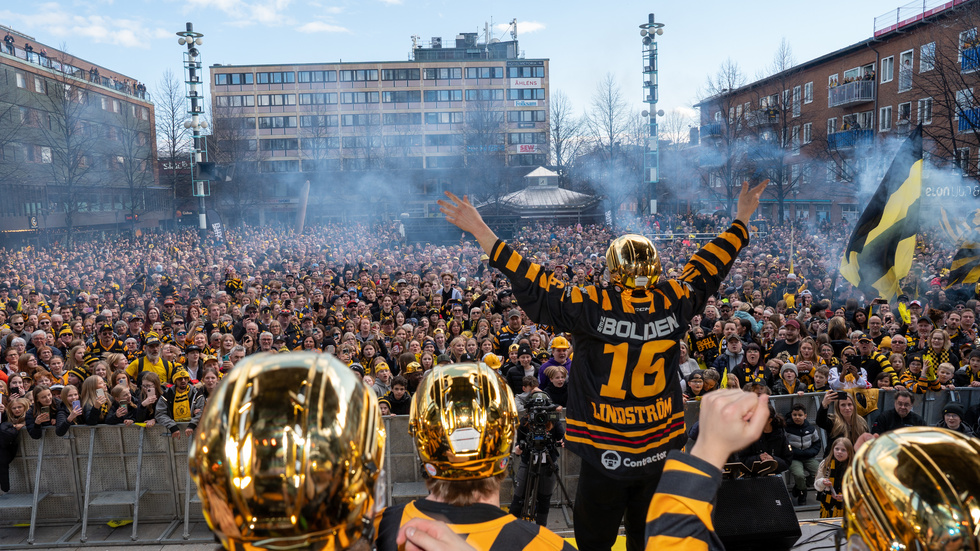 Trots sportsliga framgångar och SM-guld blev det ett stort minusresultat för Skellefteå AIK säsongens 2023/24. 