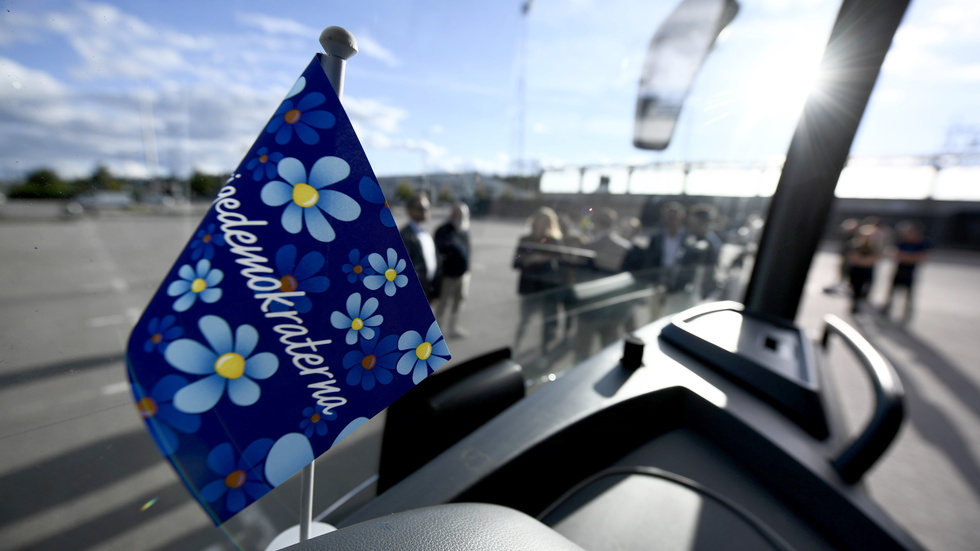 "Genom konkreta åtgärder har vi sänkt skatterna för både arbetare och pensionärer", skriver företrädare för Sverigedemokraterna i en insändare. (Arkivbild)
