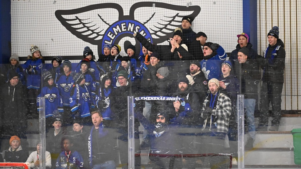 "Curva Blå" stöttade Clemensnäs HC genom hela lördagsmatchen mot Falu IF.