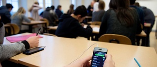 Vill ha förbud mot mobiler i skolan