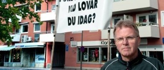 Blå manifestation mot Marita Ulvskog