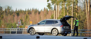 Stort säkerhetstänk när lastbilen med gift ska bärgas