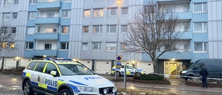 Flerfamiljshus utryms efter explosion