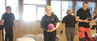 Andra bowlingderbyt blev en nagelbitare