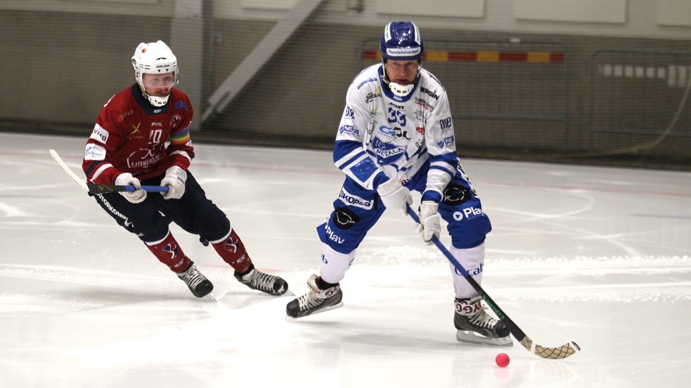 IFK Motalas spelfördelare Patrik Spångberg fick kliva av lördagens match mot Jönköping. Med fraktur på vadben och fotled.