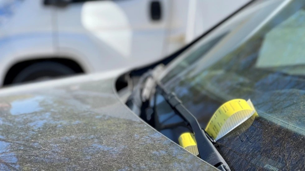 Antalet parkeringsböter i Vimmerby 2024 sjönk med cirka 27 procent jämfört med 2023.