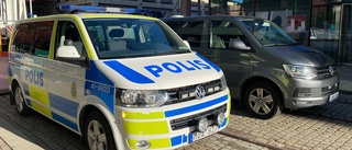 Man kom gående och bar på ett föremål – greps av polis