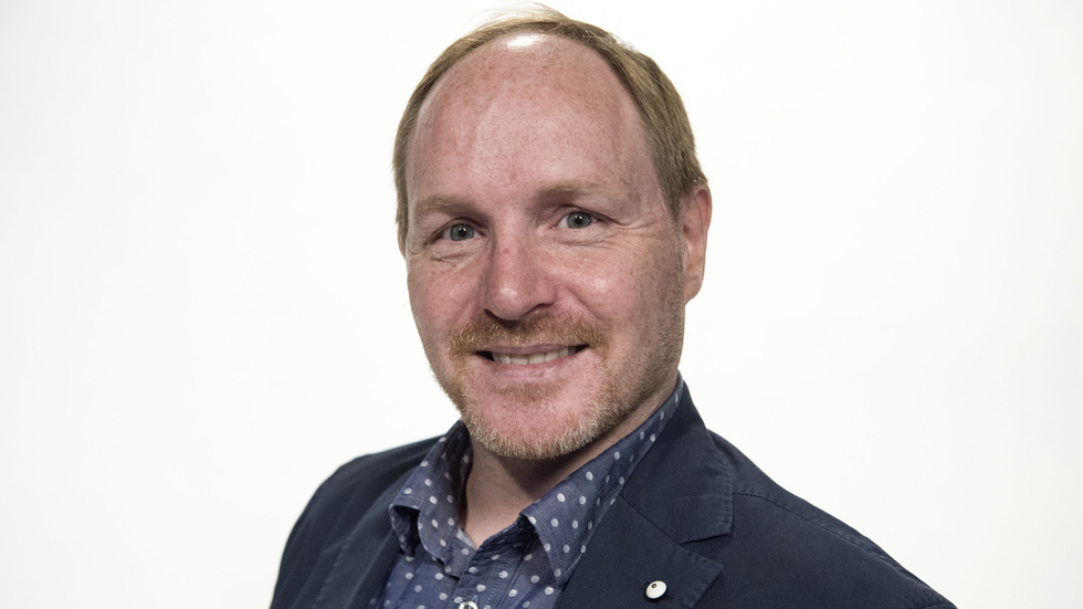 Skådespelaren Morgan Alling kommer i april till Motala med sin humorshow "Besvärliga människor".