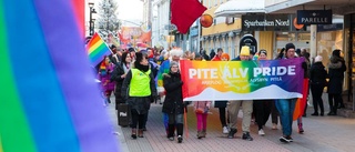 Succé för glädjefyllt och färgglatt Pridetåg