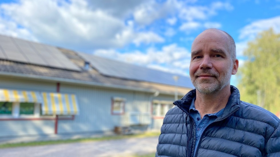 "Solen lyser på taken oavsett, kan vi utnyttja energin vinner både plånboken och miljön", säger Magnus Moberg.
