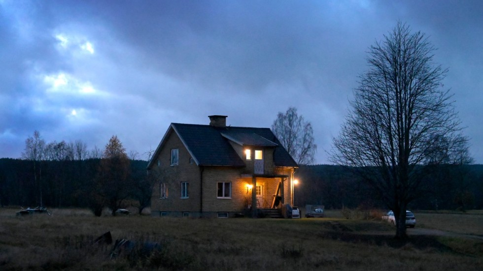 De flesta partierna pratar endast om tätorten Enköping, inte om landsbygden där 40 procent av invånarna bor, skriver Sven Jerpdahl.
