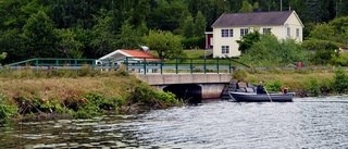 Bro över Hjorten stängs av