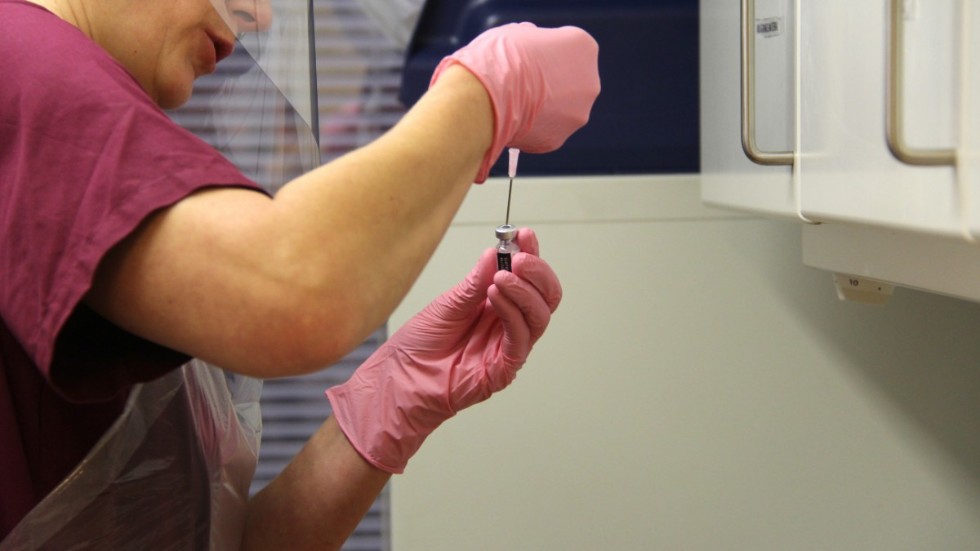 Kinda har, precis som hela länet, fått mindre vaccinleveranser än planerat. Det gör att vaccineringen av hemtjänstbrukare drar ut på tiden.