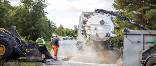 Man vårdas fortsatt för livshotande skador