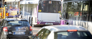 Gratis buss är bättre än parkeringshus