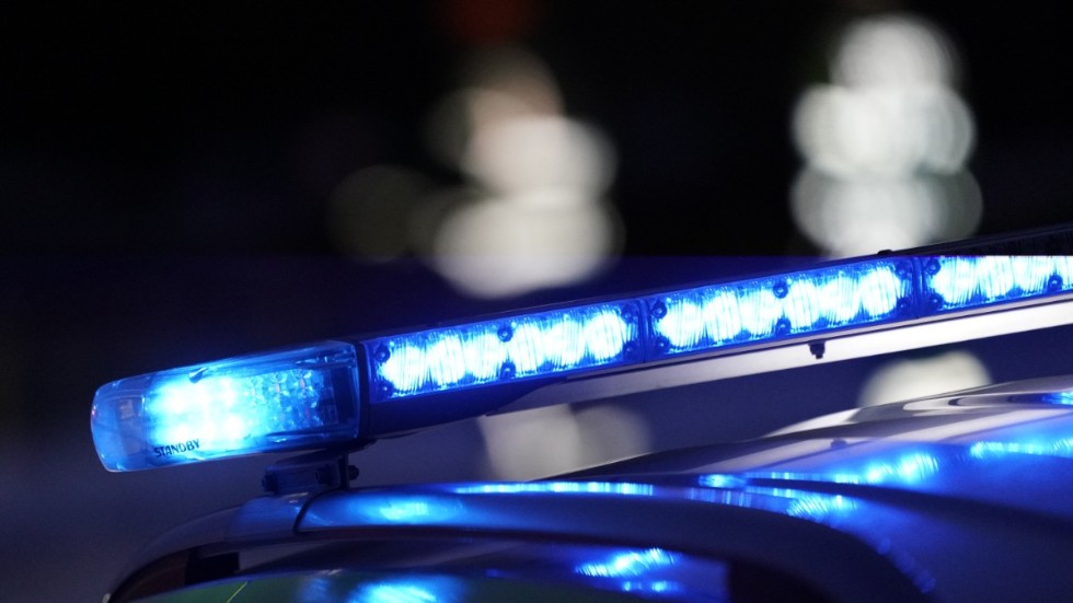 Polisen grep tre personer på E4. 