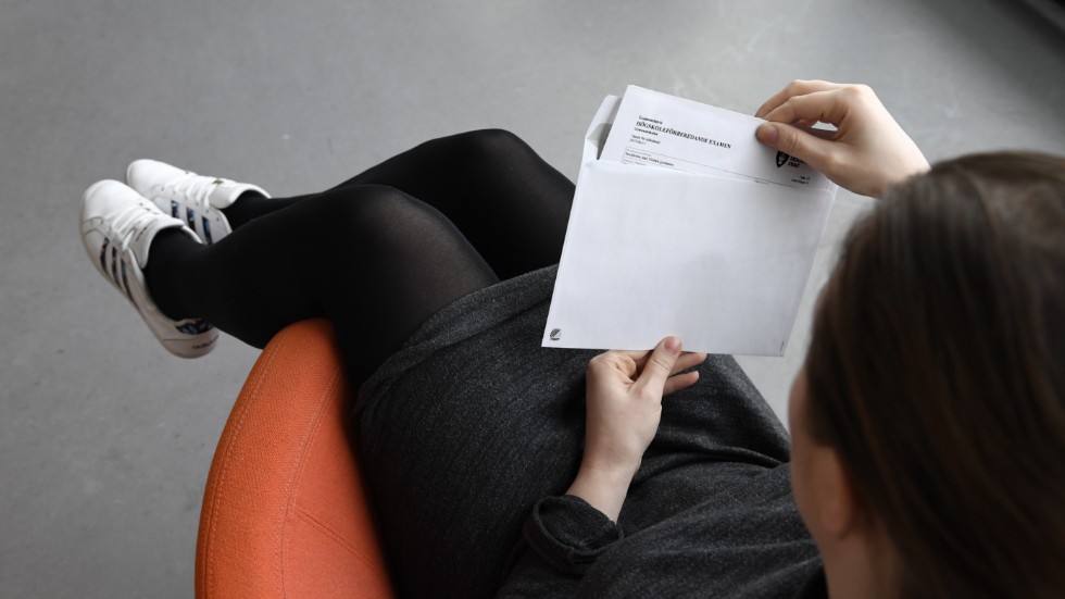 Betygen blir ingen rolig läsning. Tusentals svenska elever  lämnar grundskolan utan gymnasiebehörighet. 