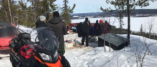 På skoter till grillfesten