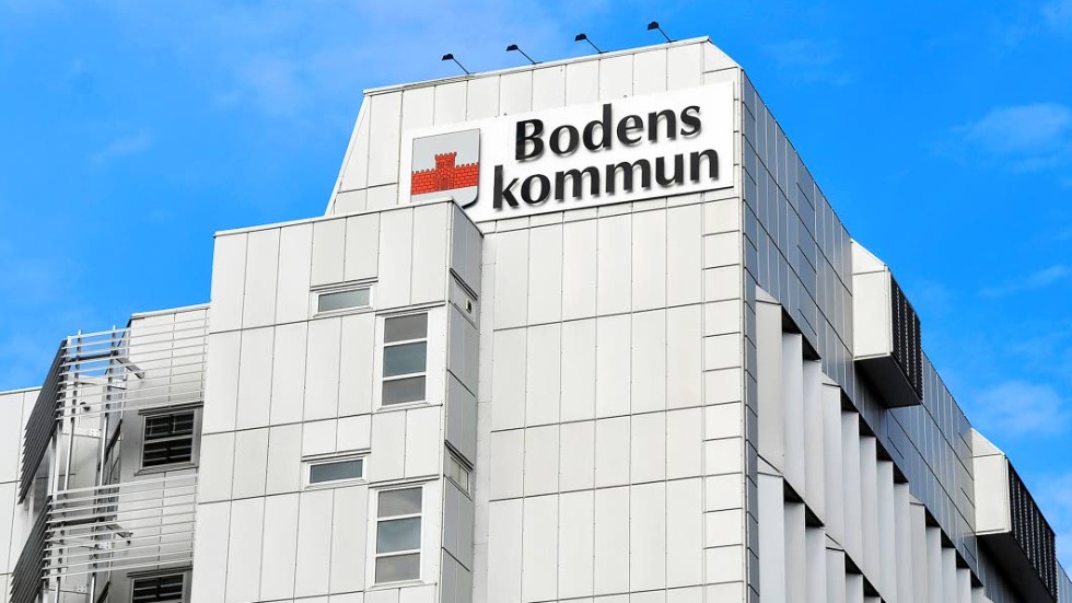 Bodens kommun väljer att följa anvisningarna från Sveriges kommuner och regioner, SKR, om omställningsstöd för förtroendevalda politiker.