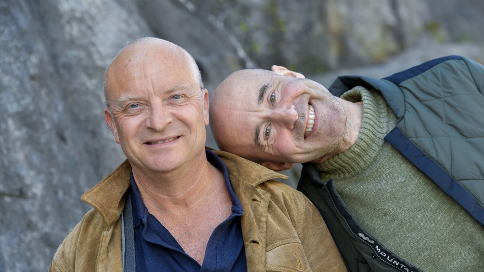 Från vänster: Jonas Gardell, författare, artist och debattör och Mark Levengood, journalist, författare och programledare, träffades 1986. Arkivbild.