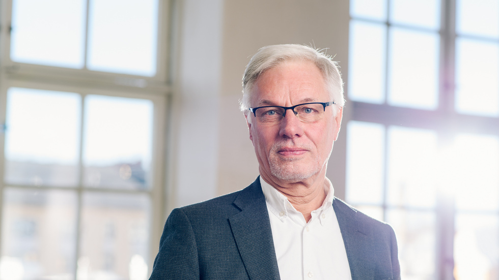 "Bolaget kommer att sätta igång en konsekvensanalys direkt i augusti för att se vad det innebär för bolaget om vi får den här hyreshöjningen", säger Lars Hagman (L), ordförande i Scenkonst Öst om den hyreshöjning som kan bli verklighet för symfoniorkesterns verksamhet i Louis De Geer i framtiden.