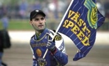 Gollob skrev ut sig från sjukhuset