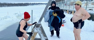 Efter monsterkyla och snöstormar: De valde älvens iskalla vatten 