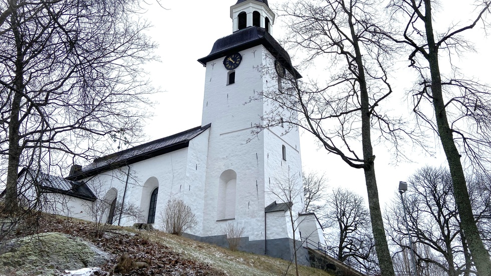 "Vi vill anknyta till historien, men också koppla ihop det till nutid. För en kyrka är så mycket mer än bara sin historia", säger Pernilla Axelsson, kanslist på Mariefreds församling, om jubileumsfirandet av Mariefreds kyrka.