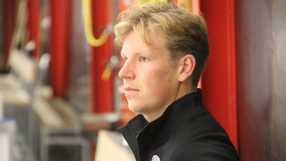 ESK-målvakten Emil Jansson plockade 25 skott mot Örnsköldsvik.