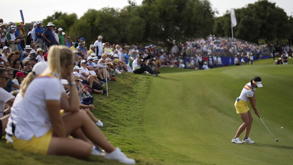 Linn Grant under fredagens spel i Solheim Cup.