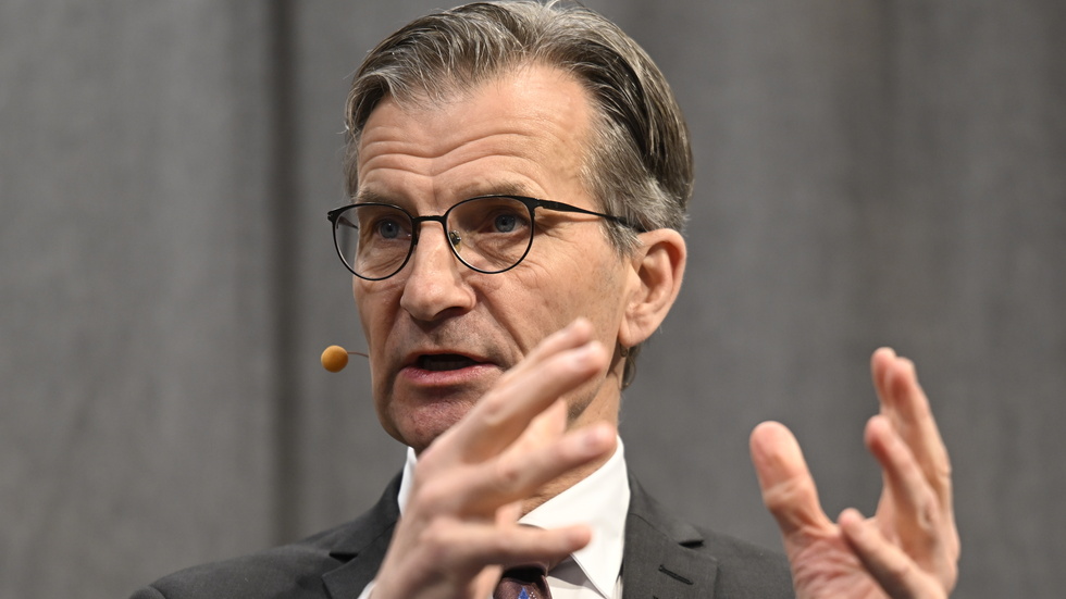 Marknaden räknar med tre eller fyra räntesänkningar i år från riksbankschef Erik Thedéen. Arkivbild.