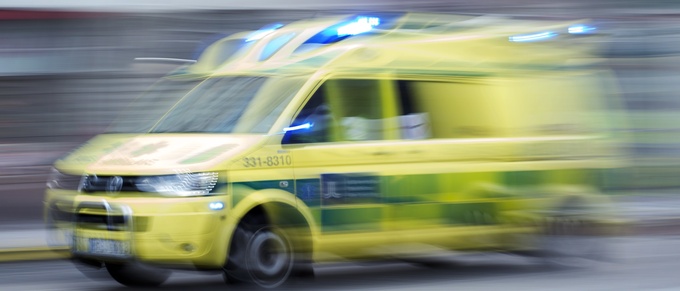 Bilförare sladdade av vägen i Boden – en allvarligt skadad