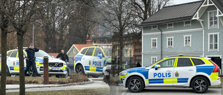 Polisinsats i centrum – bråk inomhus