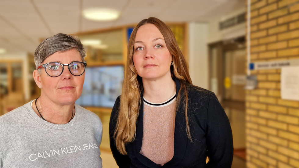 Barn- och utbildningsnämnden i Gällivare kommun har tagit ett enhälligt beslut om att införa en mobilfri skola i samtliga kommunens kommunala grundskolor. På bilden syns Maria Åhlén, (S), vice i ordförande barn- och utbildningsnämnden och Jenny Johansson Jänkänpää, (MP), ordförande för nämnden.