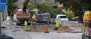 VEMAB gräver akut i centrala Vimmerby – trafiken påverkas hela veckan