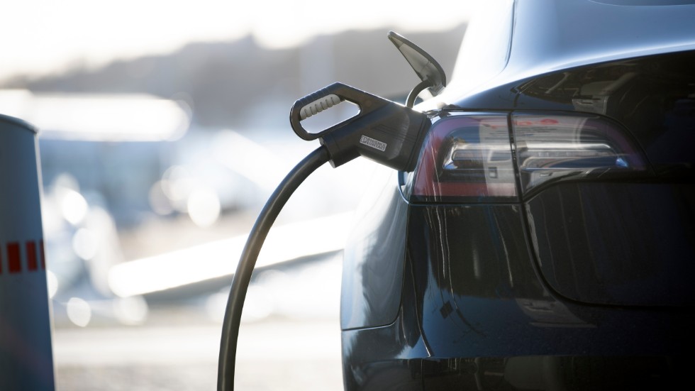 I dag används en förhållandevis liten del av kapaciteten i batterierna till elfordon. Forskare vid Mälardalens högskola försöker hitta lösningar för att förlänga livet på batterierna. Arkivbild.