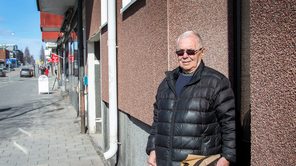 Före detta lastbilschauffören Per-Ulf Nordlund är tillbaka i sin lägenhet efter branden på Kungsgatan.
