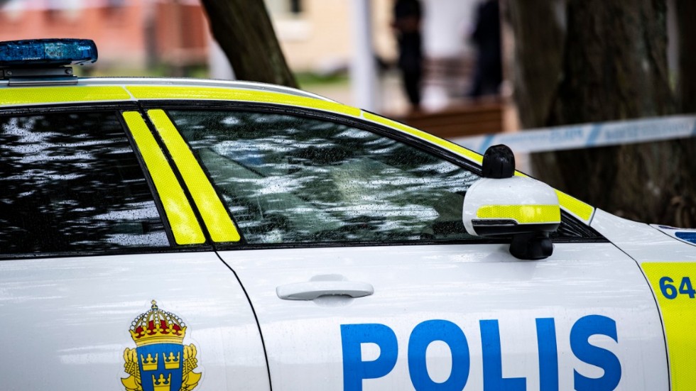 Polisen avfyrade varningsskott mot en knivbeväpnad man i Halmstad. Arkivbild