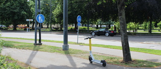 Felparkerade elsparkcyklar är ett problem