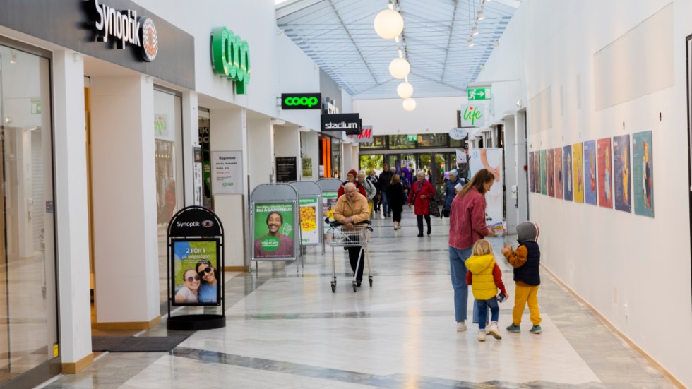 Polisen har ökat sin närvaro på Östercentrum och kring Gallerian. 