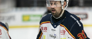 Hockeyprofilen Dick Axelsson lägger av