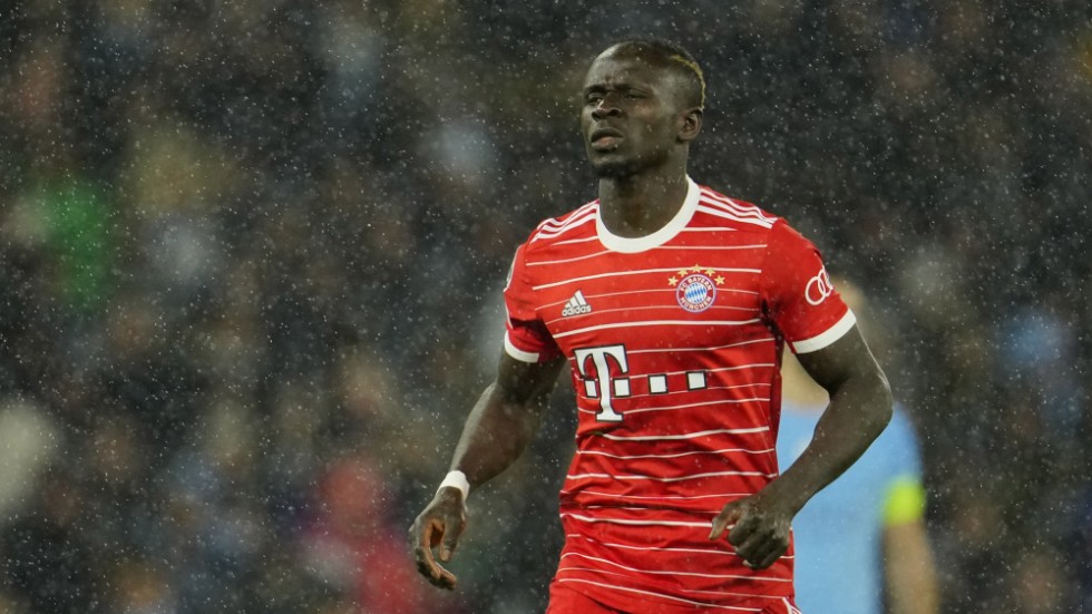 Sadio Mané stängs av från spel i klubblaget.